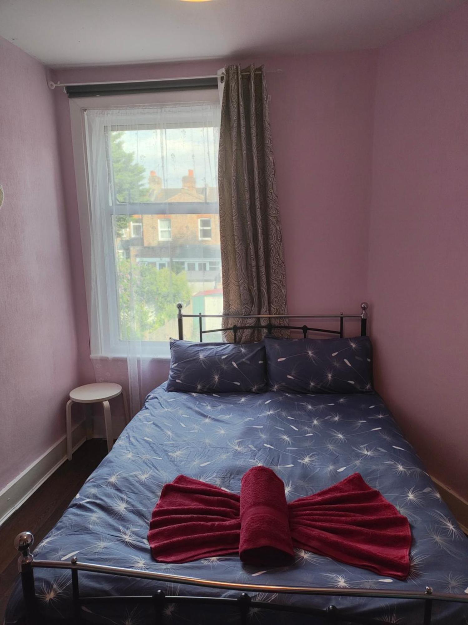 Charming Double Bed Retreat Hotell London Exteriör bild