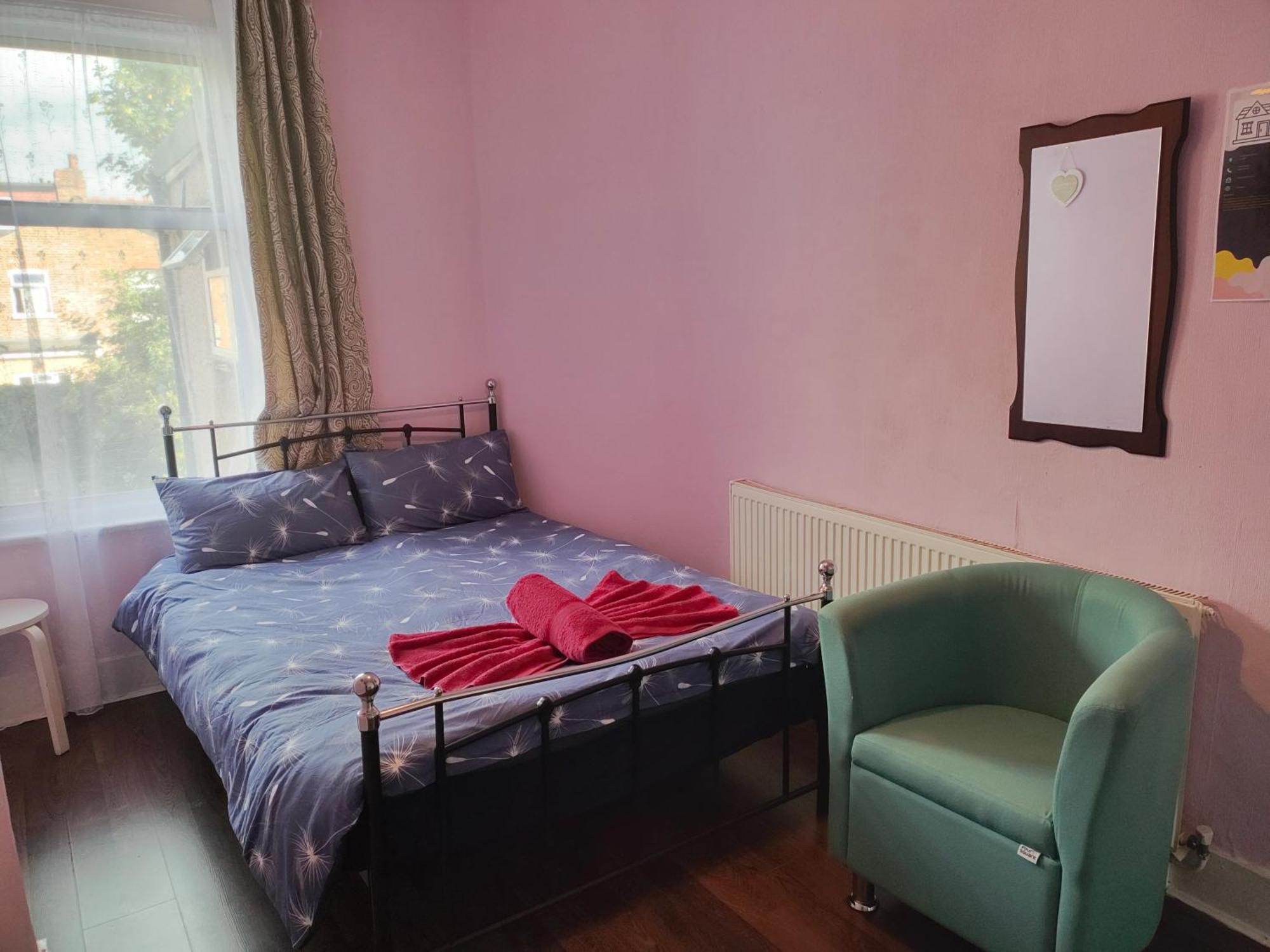 Charming Double Bed Retreat Hotell London Exteriör bild